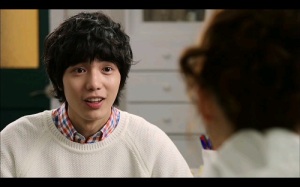 Кроме того, Seo In Guk появляется в комической роли племянника Чан Мо